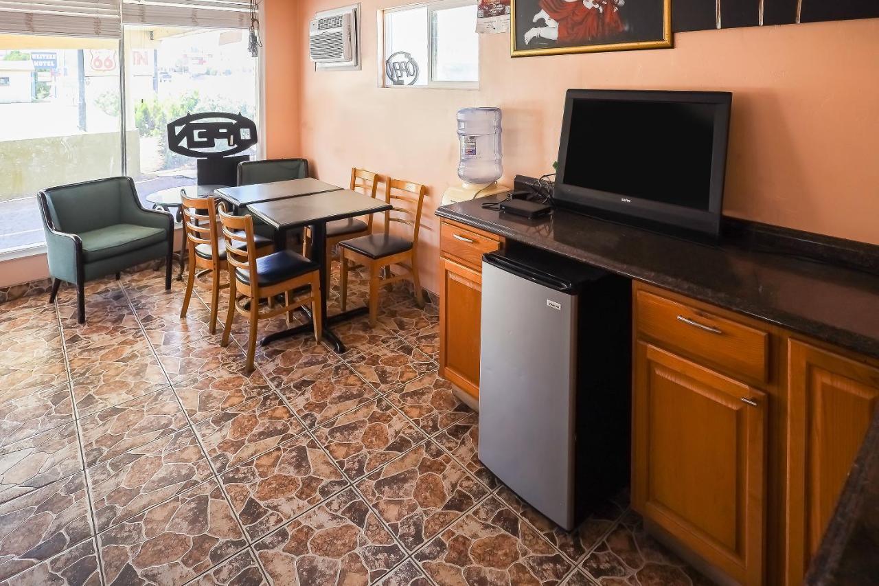 Route 66 Inn Of Santa Rosa, Nm Екстериор снимка