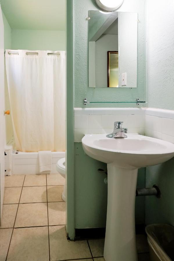 Route 66 Inn Of Santa Rosa, Nm Екстериор снимка